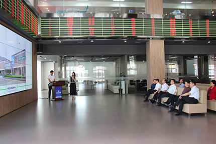 2017年5月31日，濰坊市政府副市長馬清民同志一行6人來中國食品谷中凱智慧冷鏈物流園東亞畜牧交易所進行現場調研.jpg